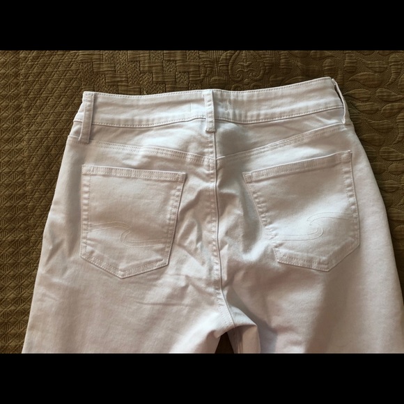 White Crop Jeans - Picture 4 of 4